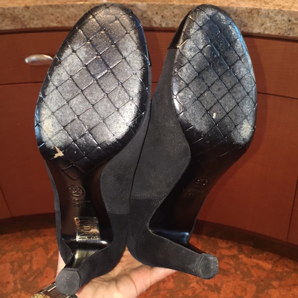 Chanel booties size 39 1/2 but fits size 9/39 also - Picture 8 of 8